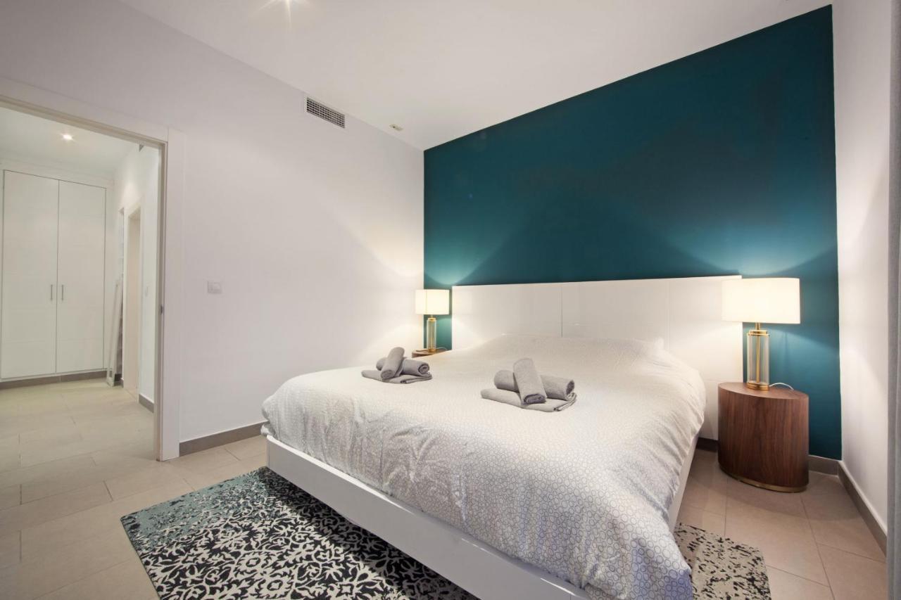 Modern Villa Close To Costabella Beach Marbella Exterior photo